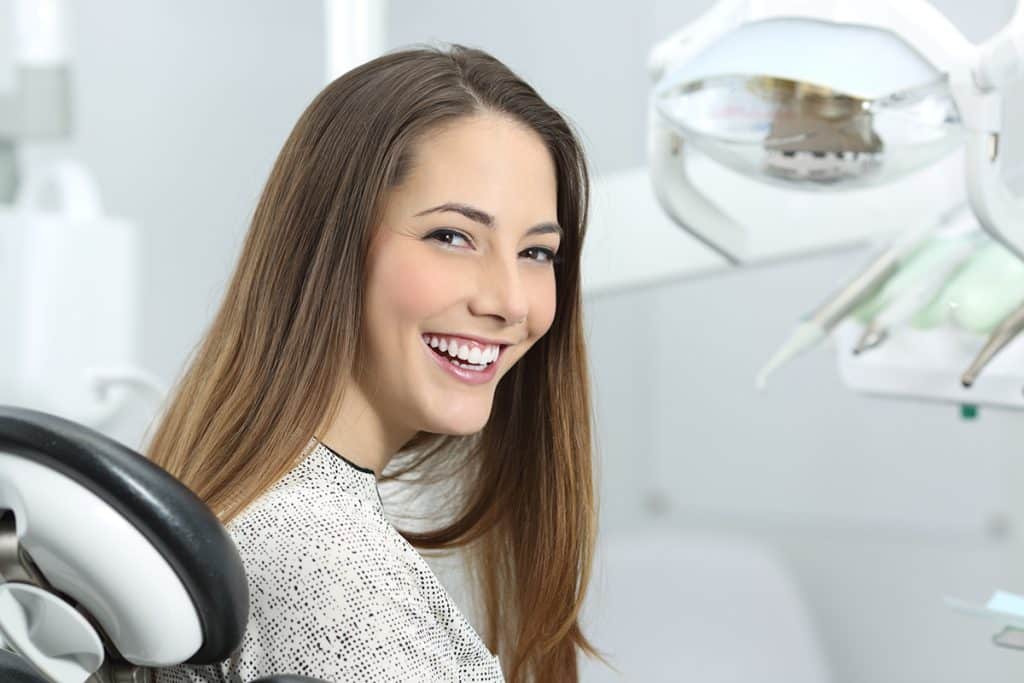The Benefits of Teeth Whitening: Is It Right for You?